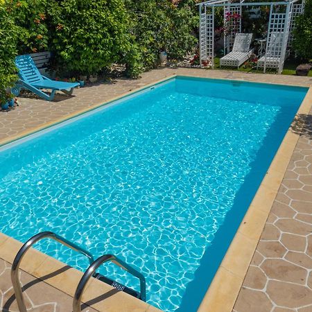 Greek Island Style 2 Bedroom Villa With Pool Next To The Sea Lárnaka Kültér fotó