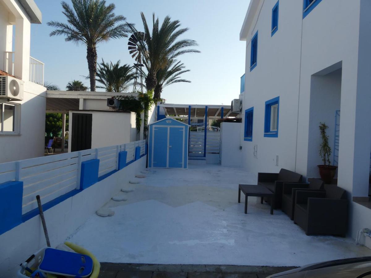 Greek Island Style 2 Bedroom Villa With Pool Next To The Sea Lárnaka Kültér fotó