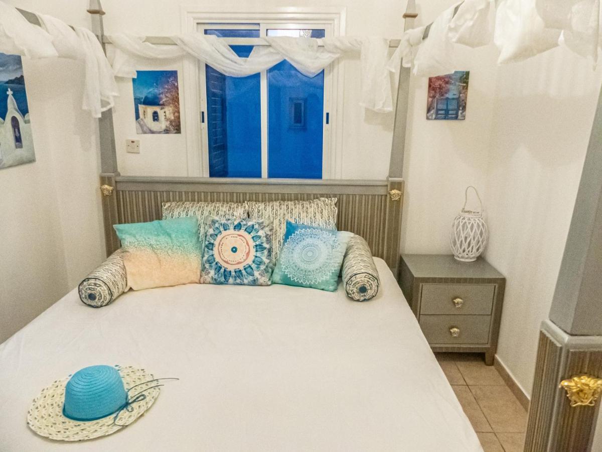Greek Island Style 2 Bedroom Villa With Pool Next To The Sea Lárnaka Kültér fotó