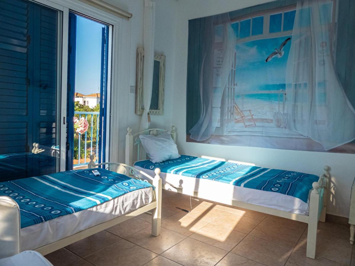 Greek Island Style 2 Bedroom Villa With Pool Next To The Sea Lárnaka Kültér fotó